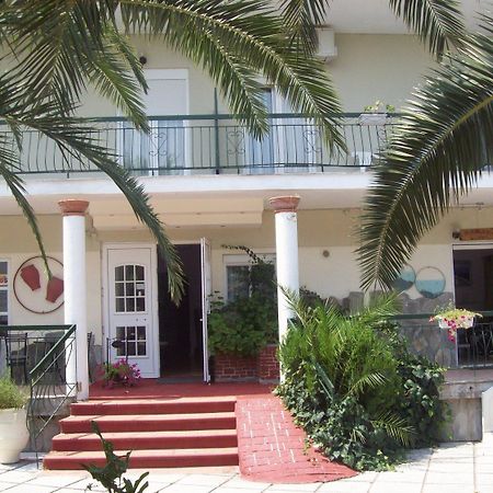 Aquarius Hotel Fourka Dış mekan fotoğraf