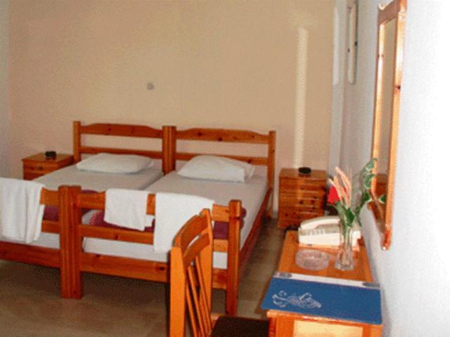 Aquarius Hotel Fourka Oda fotoğraf