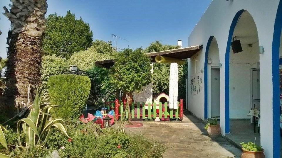 Aquarius Hotel Fourka Dış mekan fotoğraf