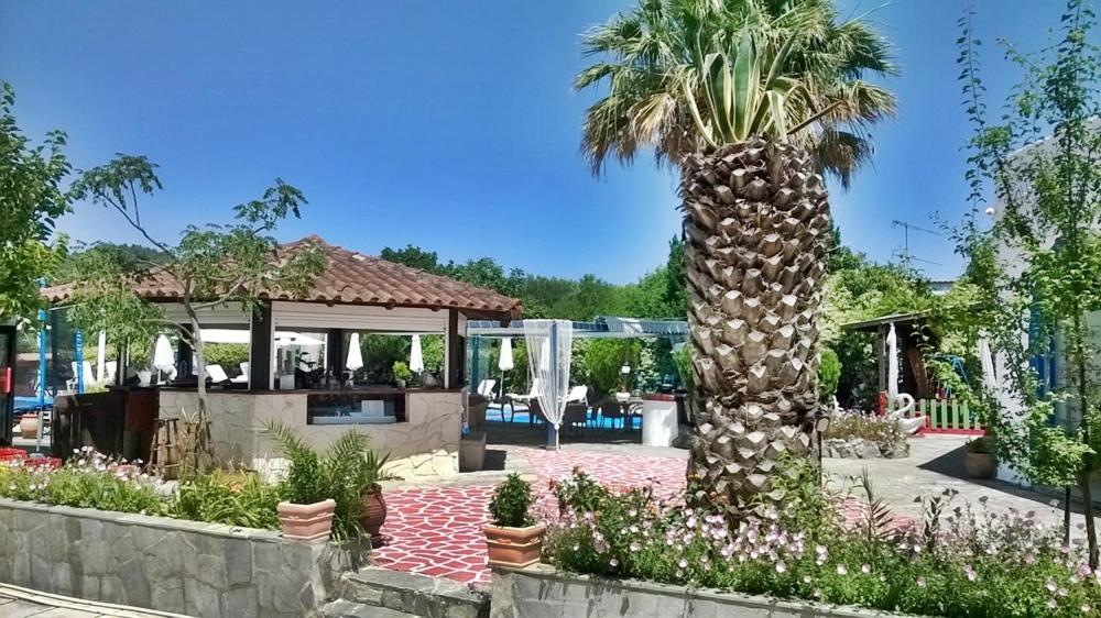 Aquarius Hotel Fourka Dış mekan fotoğraf