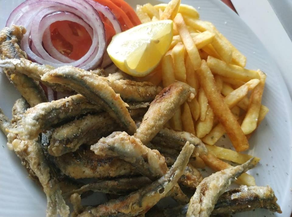 Aquarius Hotel Fourka Dış mekan fotoğraf