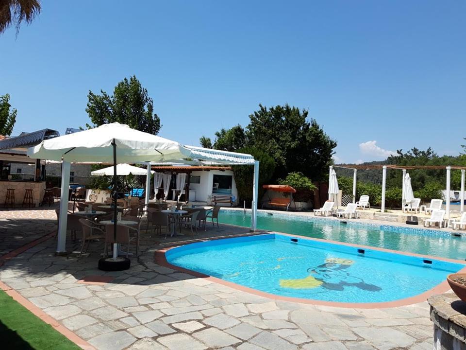 Aquarius Hotel Fourka Dış mekan fotoğraf